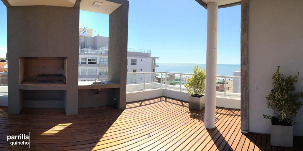 Eighteen Apartments Villa Gesell Exteriör bild